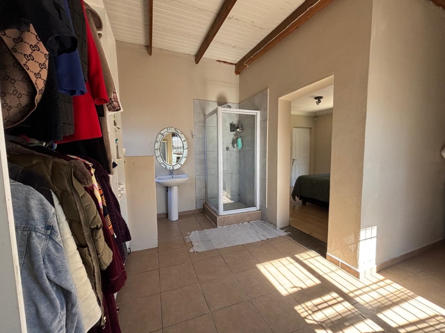 To Let 4 Bedroom Property for Rent in Vredelust Western Cape